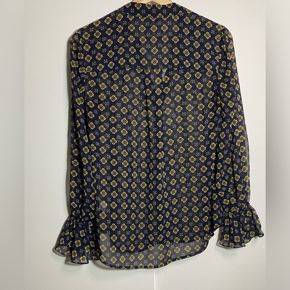 Cabi Mosaic V Neck Long Sleeve Sheer lightweight Blouse - Picture 6 of 9